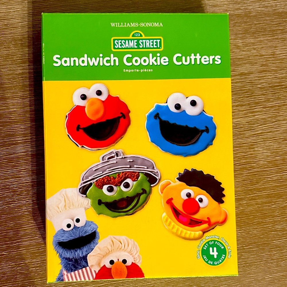 Williams Sonoma Sesame Street Cookie Cutters, Cupcake Kit & Stencil Set - Picture 2 of 8